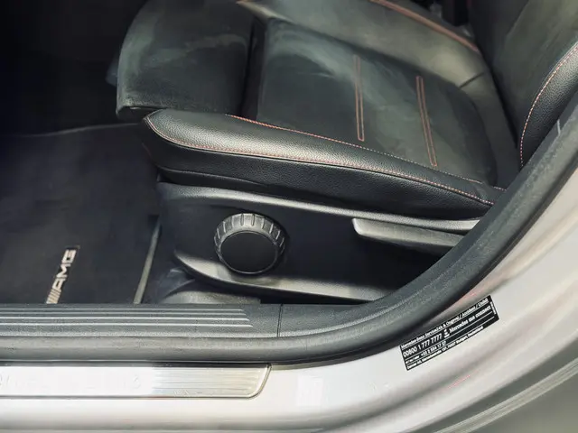 Mercedes-Benz A-Klasse 200 AMG Night 2019 Benzine 12