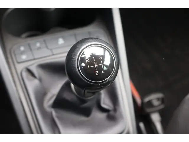 SEAT Ibiza ST 1.2 TDI Businessline High 2013 Diesel 25