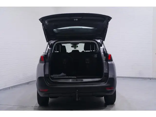 Peugeot 5008 1.2 PureTech Active 2019 Benzine 16