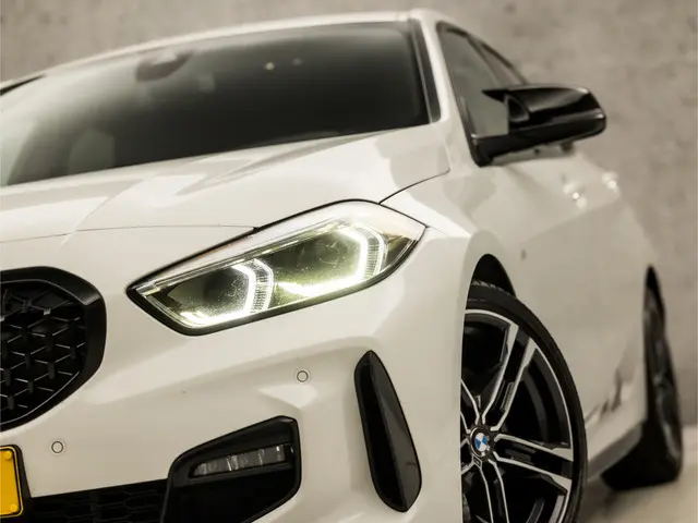 BMW 1 Serie 118i M Sport 2022 Benzine 15