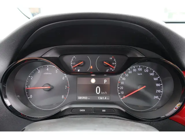 Opel Crossland 1.2 Turbo GS Line 2021 Benzine 25