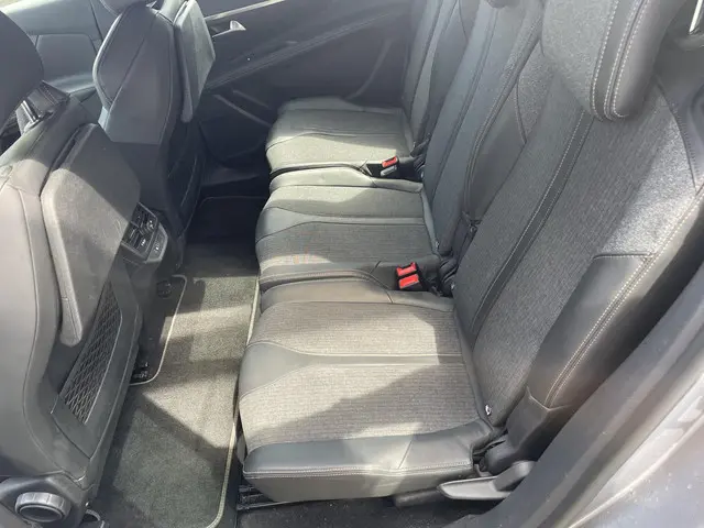 Peugeot 5008 1.6 e-THP GT-Line 2017 Benzine 16