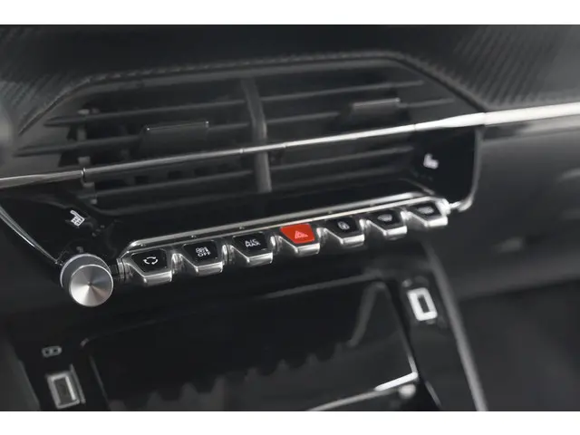 Peugeot 2008 PureTech 130 Allure 2020 Benzine 44