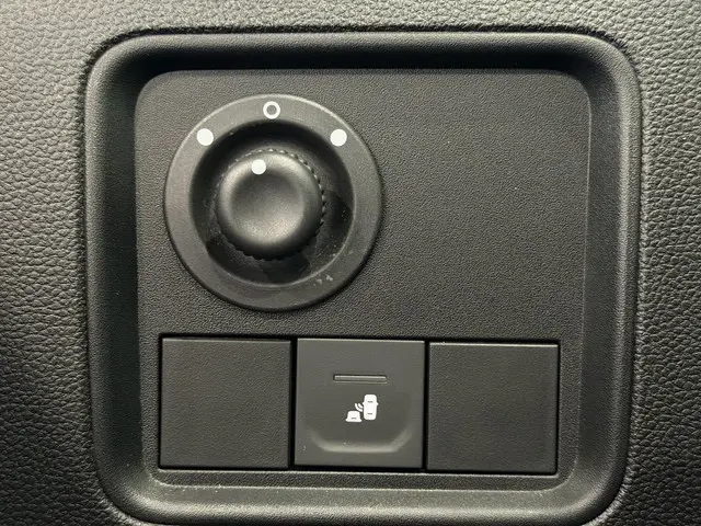 Dacia Duster 1.3 TCe 150 EDC Prestige 2022 Benzine 34