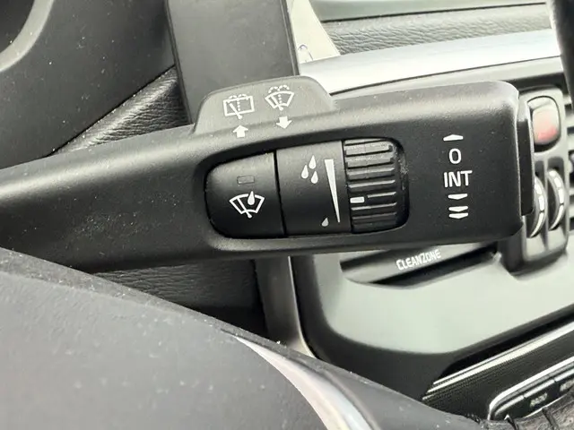 Volvo V40 T2 POLAR + AUTOMAAT 2019 Benzine 13