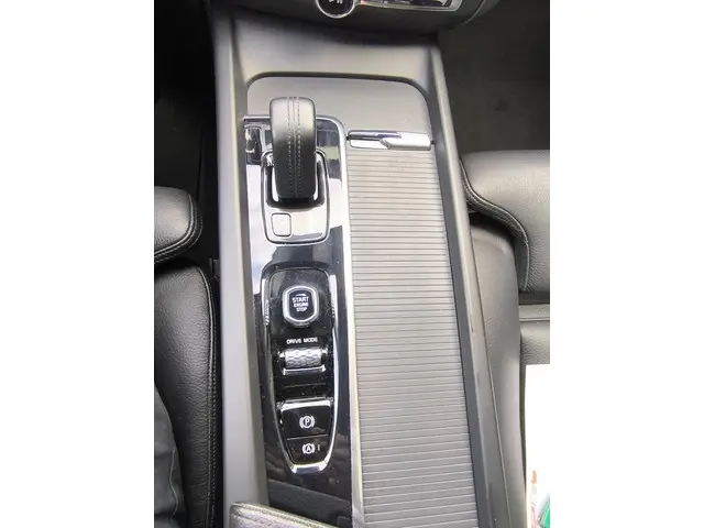 Volvo V60 2.0 B3 Momentum 2021 Hybride Benzine 33