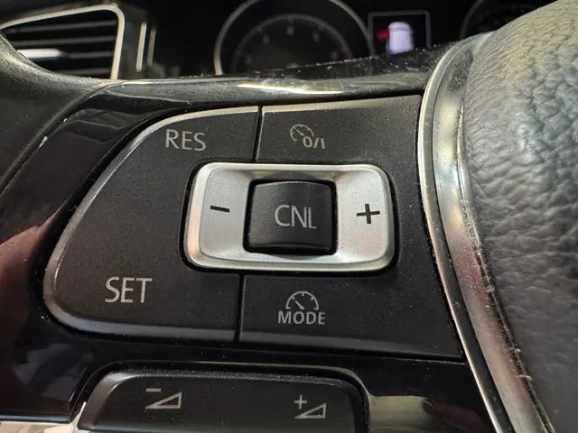 Volkswagen Golf 1.4 TSI Business Edition 2014 Benzine 16