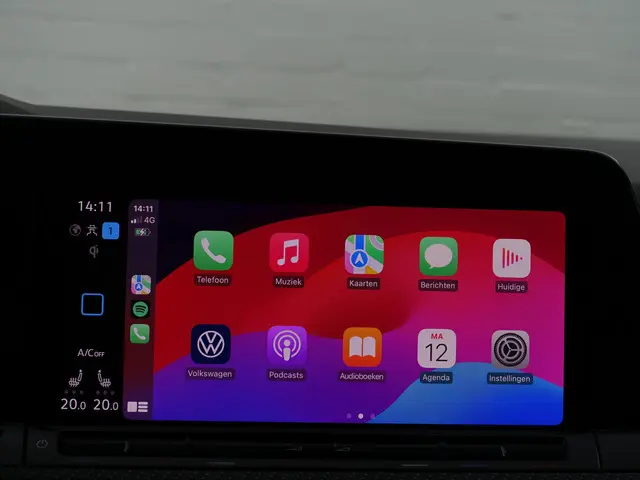 Volkswagen Golf 1.5 eTSI R Line Aut- 2020 Hybride Benzine 11