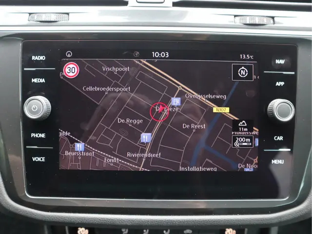 Volkswagen Tiguan 1.5 TSI Comfortline 2020 Benzine 8