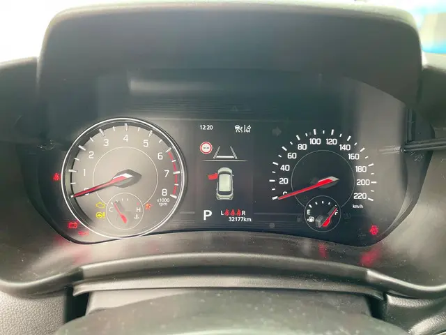 Suzuki Swift 1.2 Select Smart Hybrid 2025 Benzine 12