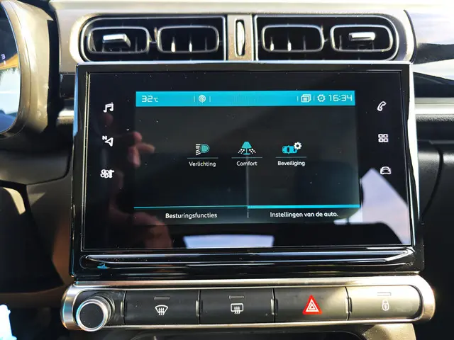 Citroën C3 1.2 PureTech 2022 Benzine 34