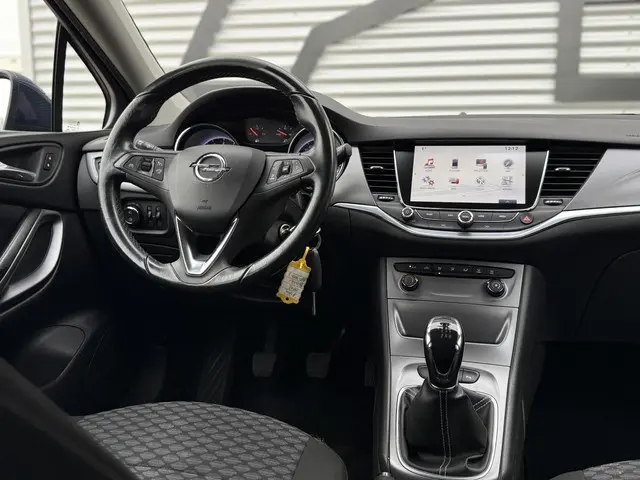 Opel Astra Sports Tourer 1.4 Business+ 2017 Benzine 16