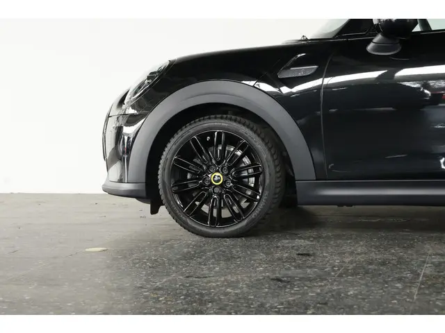 MINI Electric Mini MINI Electric 33 kWh 2022 Elektrisch 23