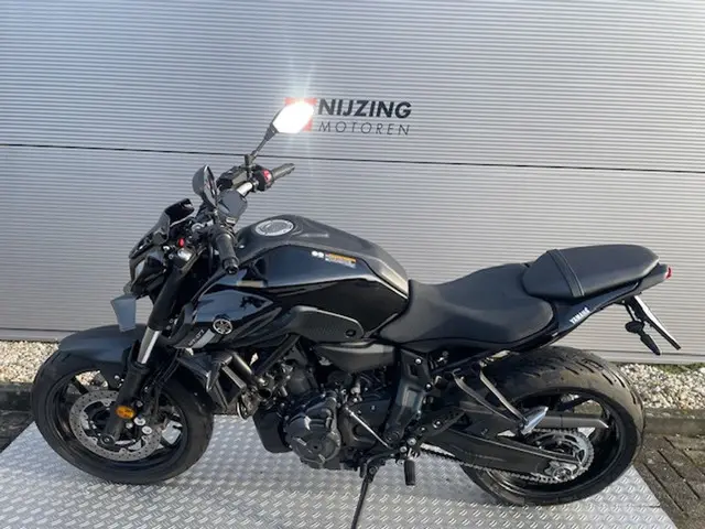 Yamaha MT 07 ABS 2021 Benzine 15