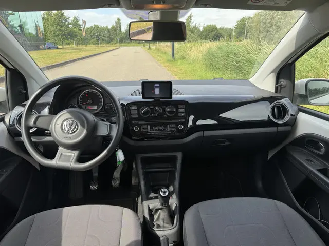 Volkswagen up! 1.0 move up! BlueMotion 2015 Benzine 12