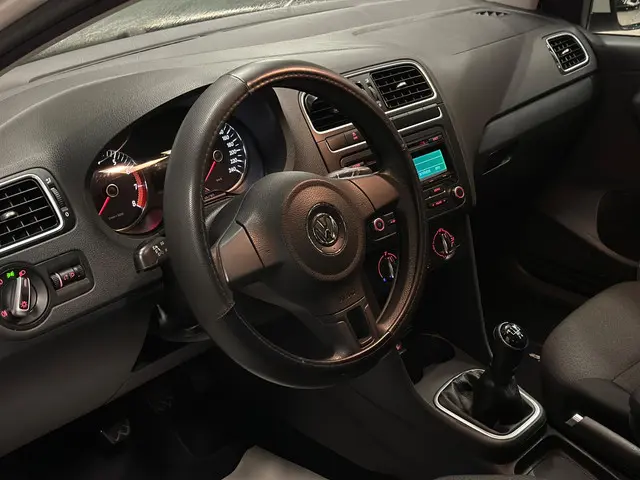 Volkswagen Polo 1.2 TSI Highline 2012 Benzine 10