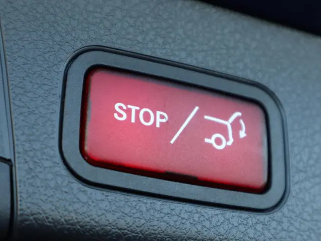 Mercedes-Benz GLB 180 Luxury Line 2023 Benzine 8