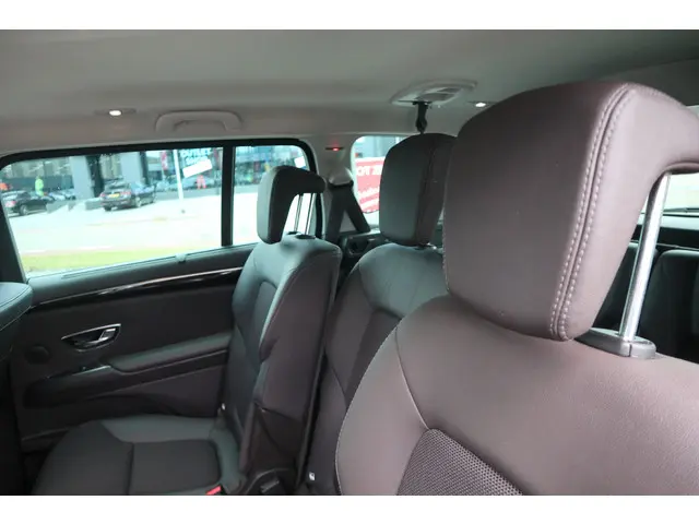 Renault Espace 1.8 TCe Limousin 7p. 2018 Benzine 9