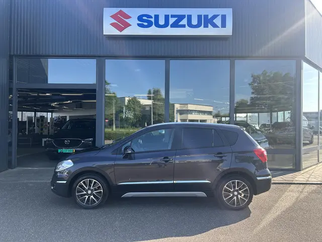 Suzuki S-Cross SX4 1.6 High Executive 2014 Benzine 2