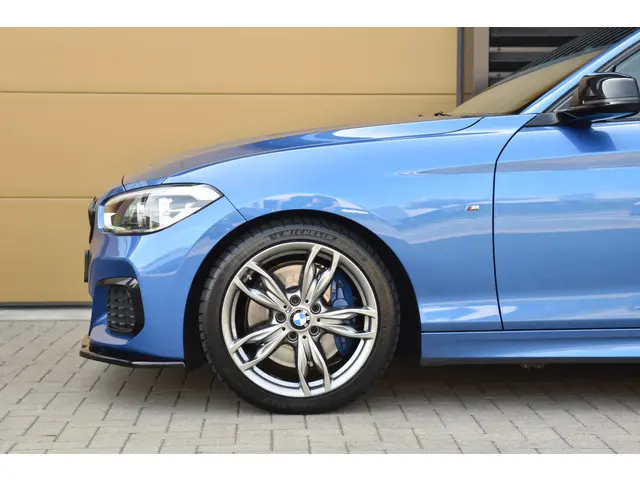 BMW 1 Serie M140i xDrive 2017 Benzine 7