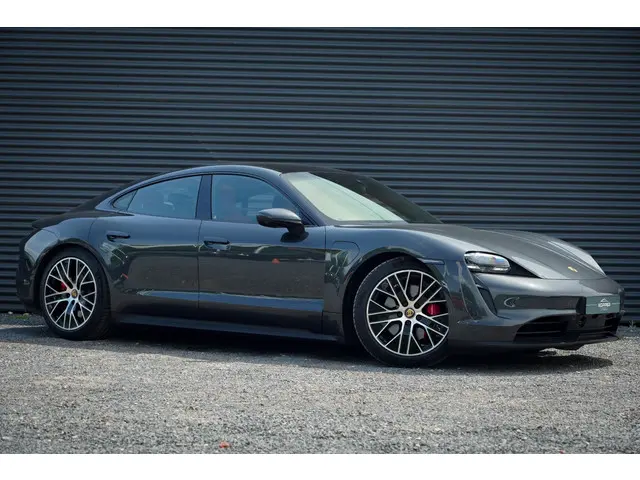 Porsche Taycan 4S Performance 84 kWh 2020 Elektrisch 12
