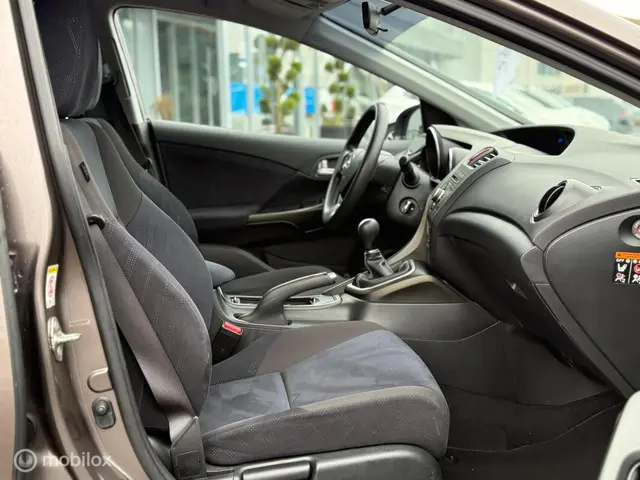 Honda Civic 1.8 Comfort 2012 Benzine 12