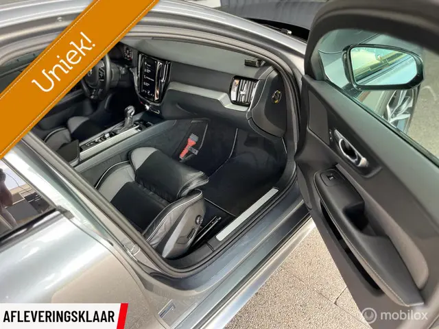 Volvo S60 2.0 T5 R-Design 2020 Benzine 14