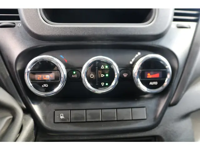 Iveco Daily 35S14 L2 H2 Airco 3.5T Trekhaak 2017 Diesel 21