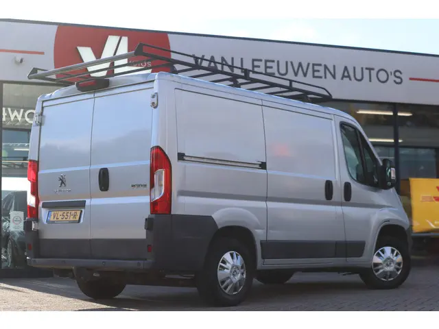 Peugeot Boxer 330 2.2 HDI L1H1 Première 2015 Diesel 2