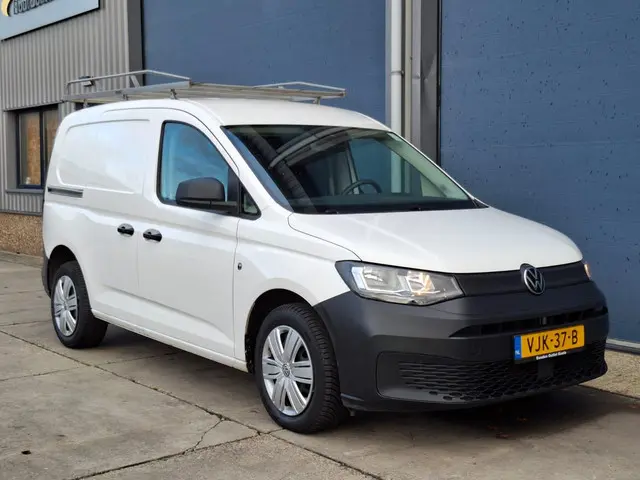 Volkswagen Caddy Cargo 2.0 TDI Comfort 2021 Diesel 8