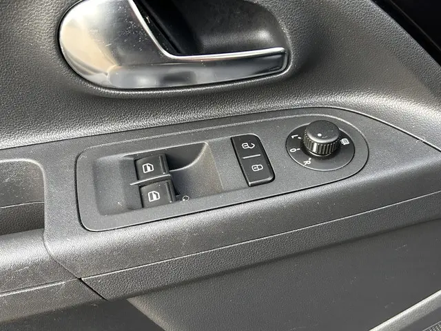 Volkswagen up! 1.0 BMT high up! 2017 Benzine 15