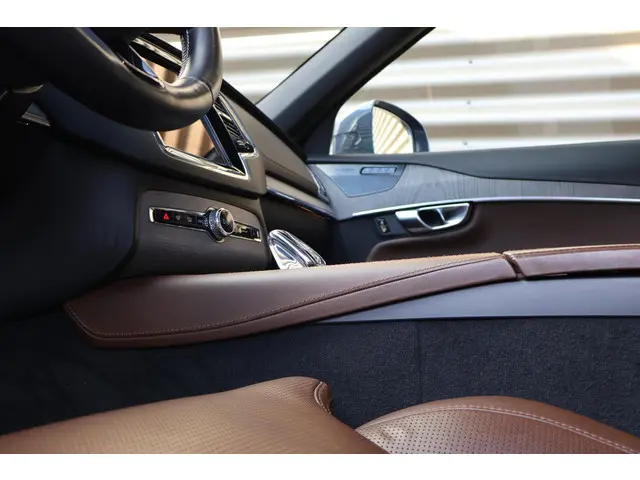Volvo XC90 T8 Twin Engine AWD Inscription 2019 Benzine 33