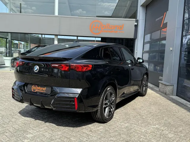 BMW X2 sDrive20i| M-Sport|Pano|LED| H&K! 2024 Benzine 16