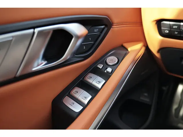 BMW M3 3-serie Touring xDrive Competition 2025 Benzine 33