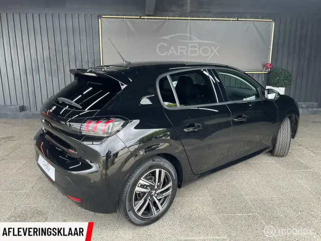 Peugeot 208 Allure GT-Line Look Automaat . 2021 Benzine 6