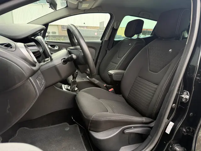 Renault Clio 0.9 TCe Limited Nwe ketting 2016 Benzine 11