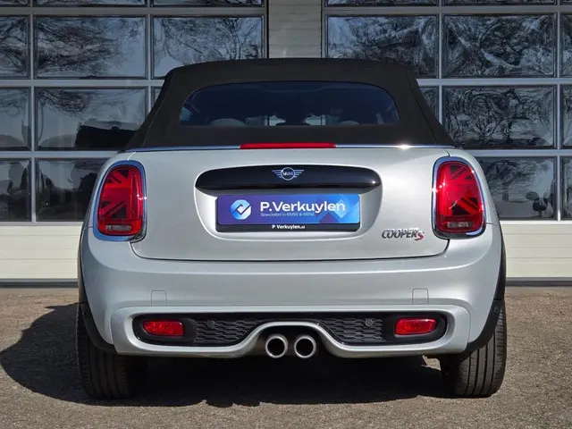 MINI Cooper S Cabrio 2.0 COOPER S Chili 2019 Benzine 9