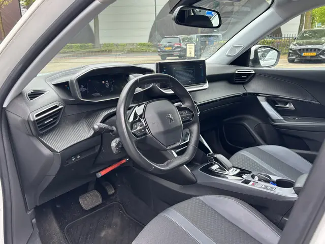 Peugeot e-2008 EV Allure 50 kWh 2020 Elektrisch 13