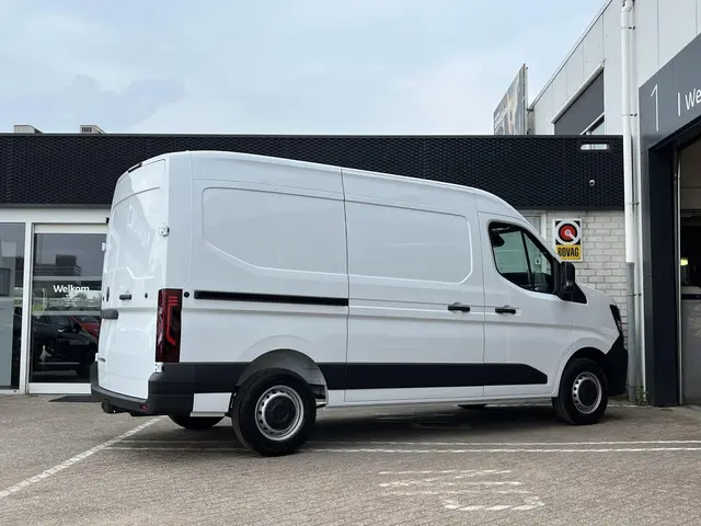 Renault Master 2.0 dCi 130 T35 L2H2 Advance 2024 Diesel 23