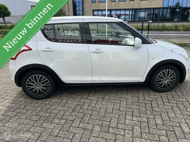 Suzuki Swift 1.2 Bandit EASSS 2012 Benzine 12