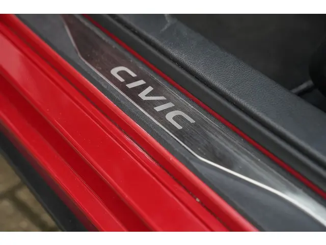 Honda Civic 2.0i e:HEV SPORT 2023 Hybride Benzine 29