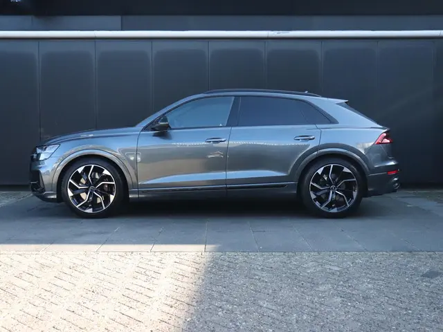 Audi Q8 2