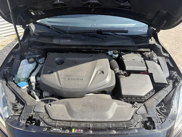 Volvo V40 Cross Country 2.0 D3 Summum 2019 Diesel 12