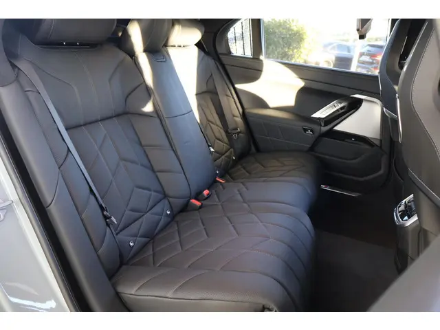 BMW i7 eDrive50 Privilege Edition 2025 Elektrisch 9