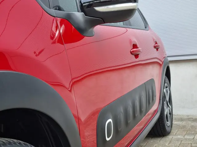 Citroën C3 1.2 PureTech S&S Feel Edition 2020 Benzine 24