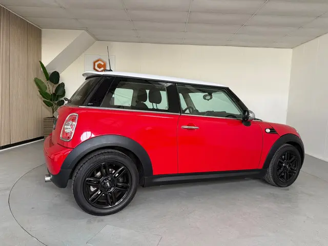 MINI One Mini 1.6 Chili Airco, LMV, Navigatie 2014 Benzine 7