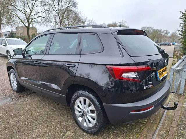 Škoda Karoq 1.0 TSI 2018 Benzine 3