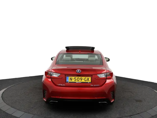 Lexus RC 300h F SPORT Line 2018 Hybride Benzine 53