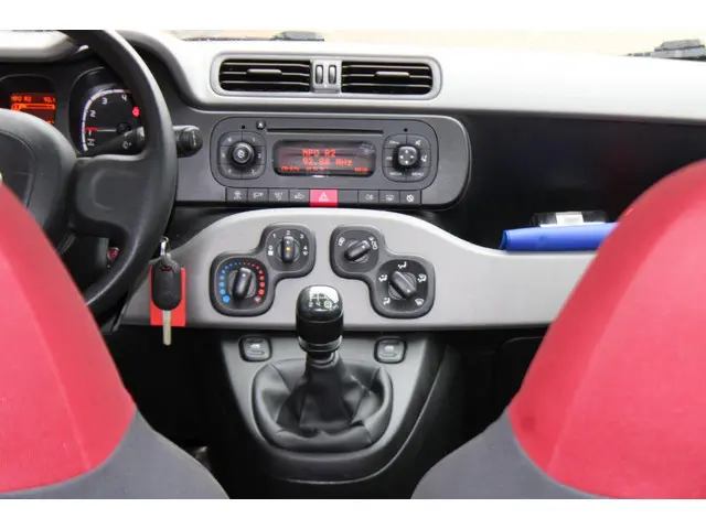 Fiat Panda 0.9 TwinAir Edizione Cool 2013 Benzine 12