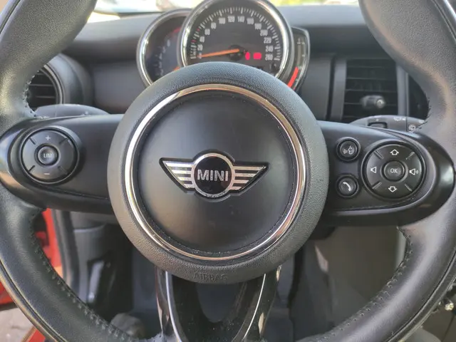 MINI One 1.5 Salt, Navigatie 2018 Benzine 13